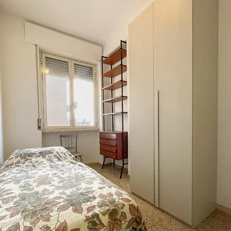 - Da 1 A 8 Ospiti - Torre, Parco E Divertimento Apartamento Pisa